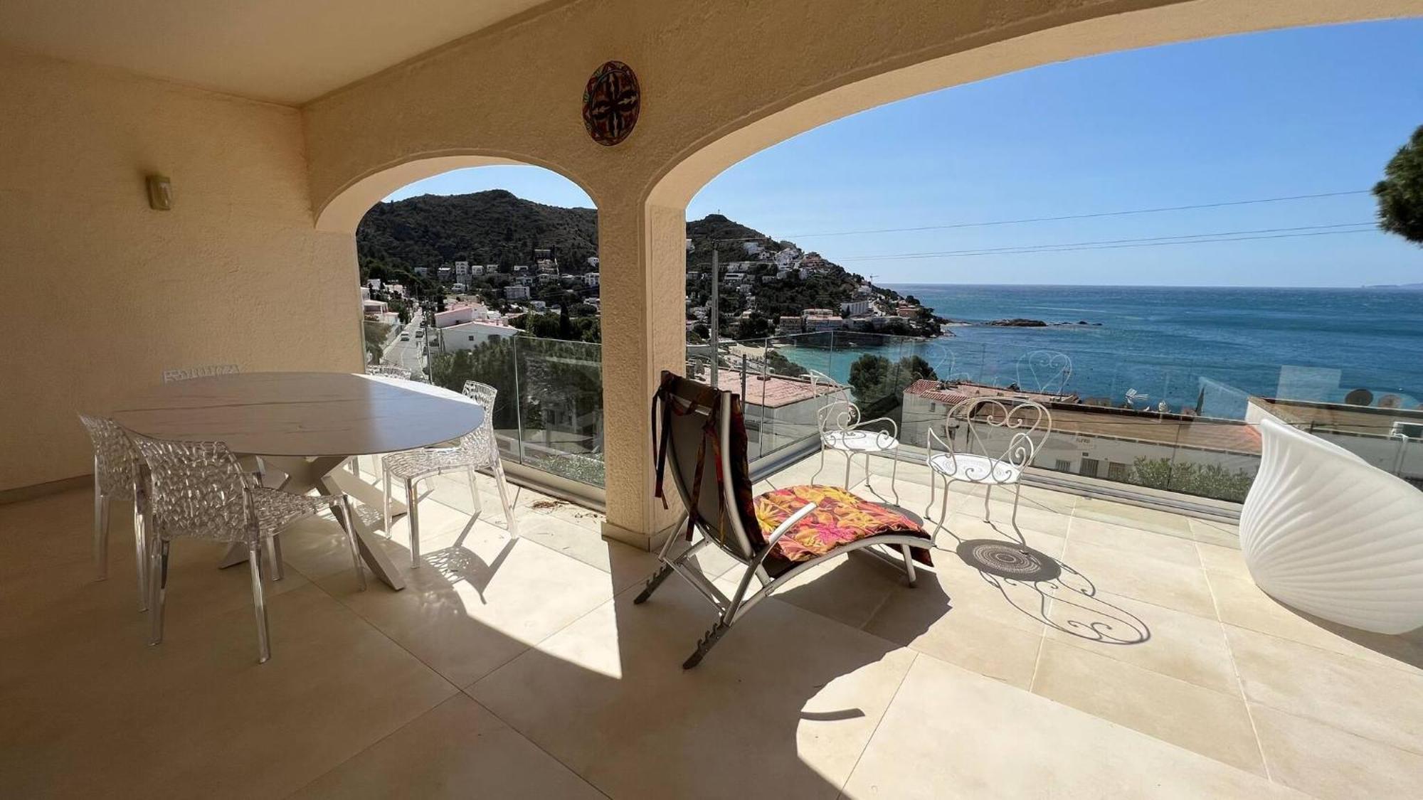 Preciosa Casa En Cerca De La Playa Con Vistas Al Mar *