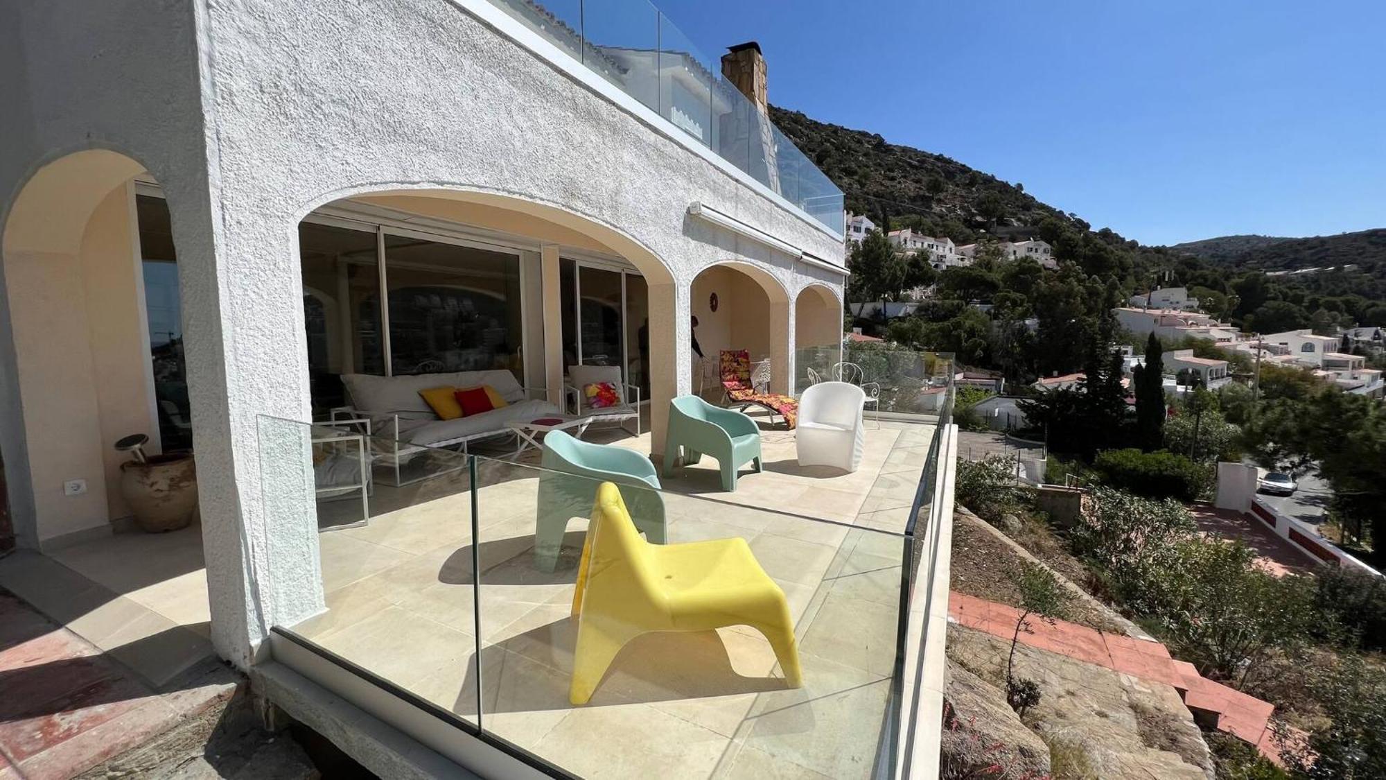 Preciosa Casa En Cerca De La Playa Con Vistas Al Mar